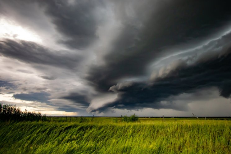 Onweer en wind op komst! Onweer en wind op komst!