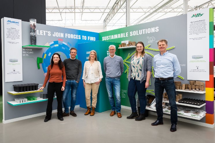 Gezamenlijk de toekomst in met indoor farming Gezamenlijk de toekomst in met indoor farming