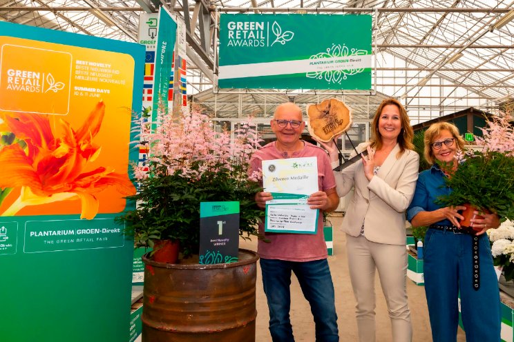 'Pretty in Pink' bekroond met Green Retail Award 'Pretty in Pink' bekroond met Green Retail Award