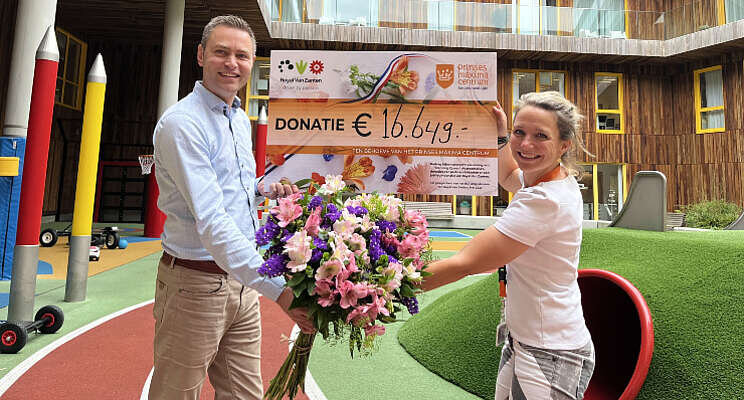 Royal van Zanten doneert aan Prinses Máxima Centrum Royal van Zanten doneert aan Prinses Máxima Centrum