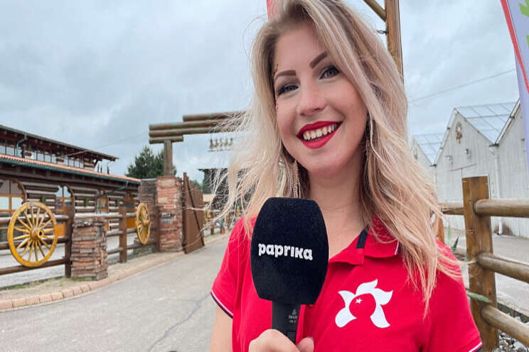 Romy Stuik host tijdens Dag van de Tuinbouw Romy Stuik host tijdens Dag van de Tuinbouw