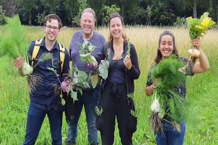 Studenten op 'buitenland excursie' bij ABZ Seeds Studenten op 'buitenland excursie' bij ABZ Seeds