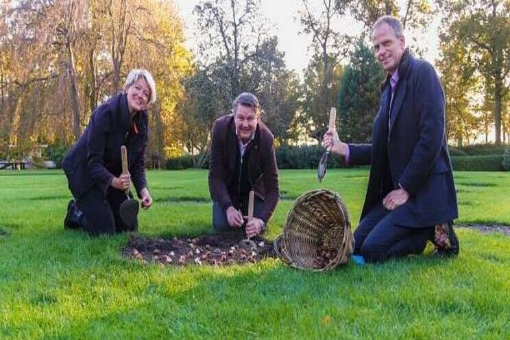 Keukenhof en Rotary planten tulp 'End Polio Now'